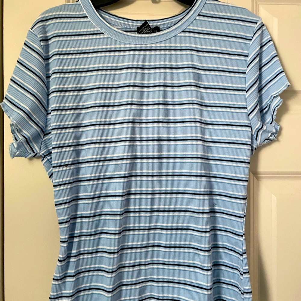 striped top